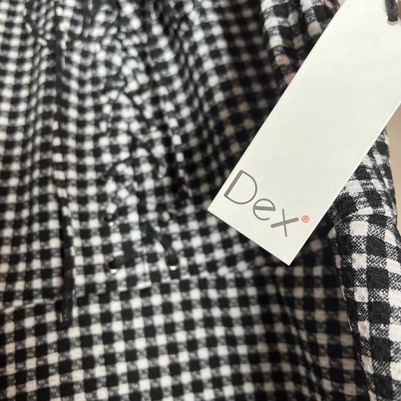 NEW Dex Gingham Black & White sleeveless blouse Lace up V Neck Blouse Sz M or L - Picture 5 of 10